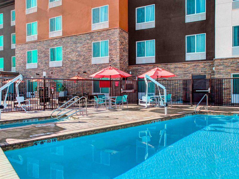 DF1BA01BB44119D8BEEC701576CAC939