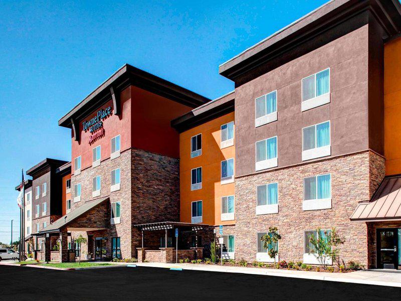 10DBF4EA666F59A8D1B2FFDBD703E498