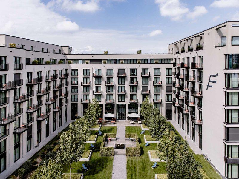 24AE96E5A657C15AC6A44DC4DDEE551E