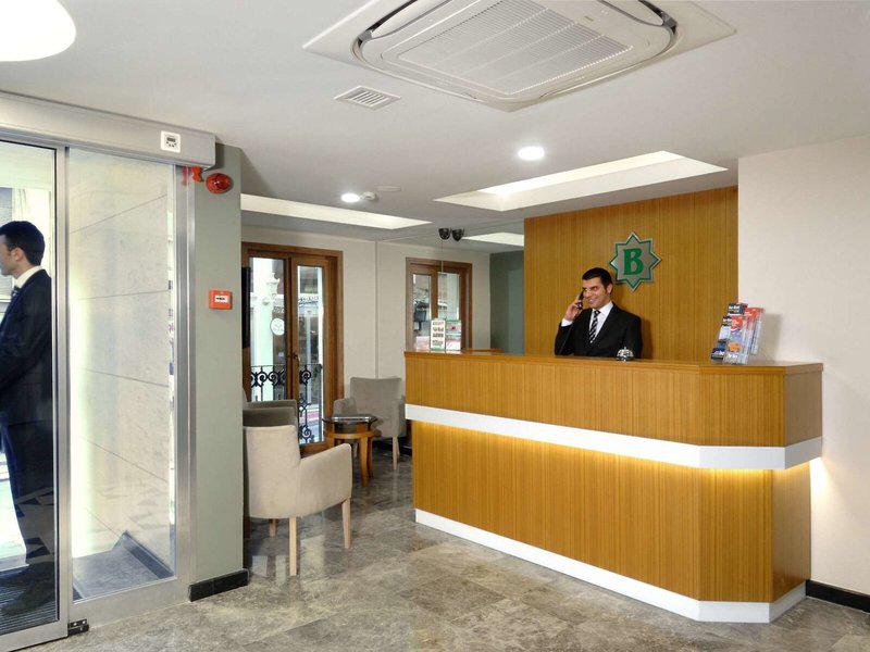 EFB81ADEC44021E90B7D4C5F56B642AA