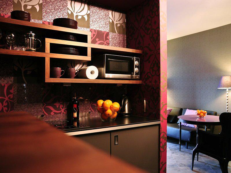 E4442DD4DA2C7FB4ABDE37EE6546B3AC