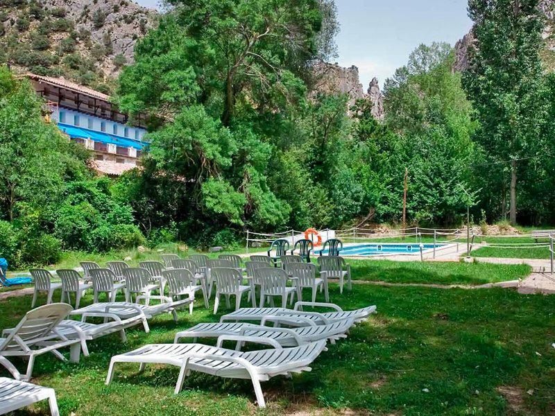 733C2E7A038B8A96D4A0124231F982E6