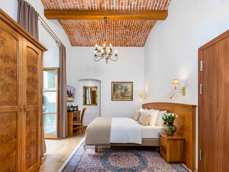 836F90622716EE14C6AB4F370A3598DB