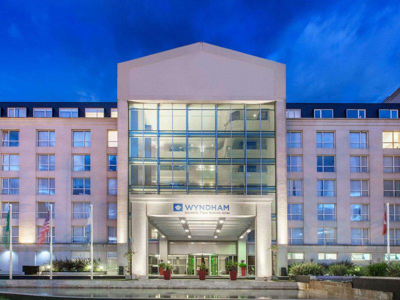 FB9CD90176A26419754D43A63914DD6B