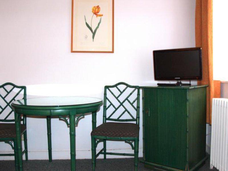 2B4DF6B906AF212704A8AB77505B919A