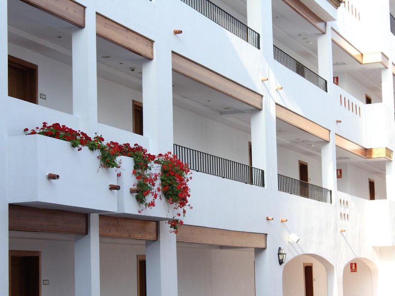 F9B3F04B1B6A1A38A3037F99CAB9058A