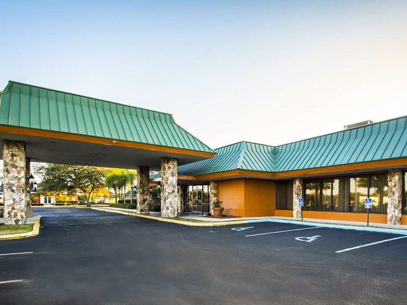 8B181E321392F45E3563C1665EB8F5FD