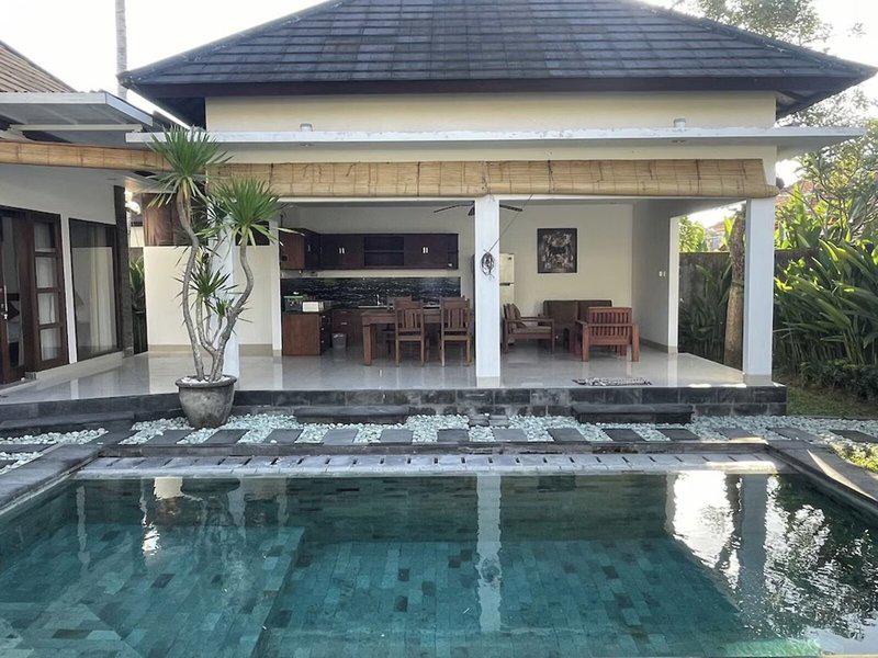 FA59DFC92E42BBF61F809AC8B9EAE140