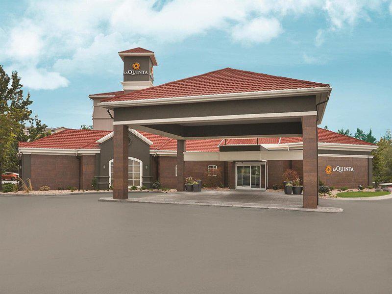 0EB7B214A20E46C786684DADF09A904C