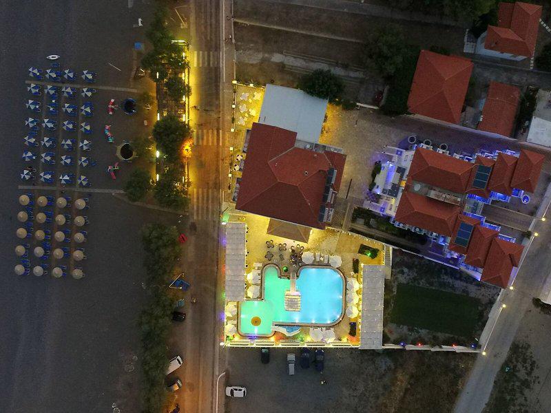 ECA686C528C8035122C7C54757782B61