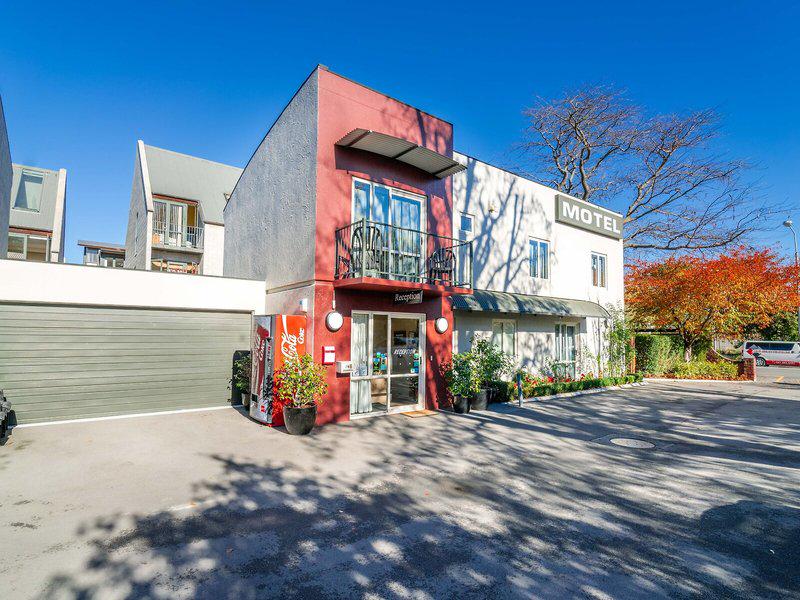 16A6B9062044DF7B454C68B9F10B7D7A