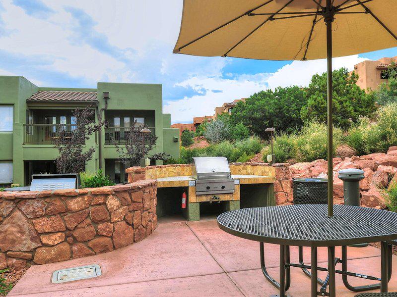 65B8CABDEB2065A2757E72D5088D524E