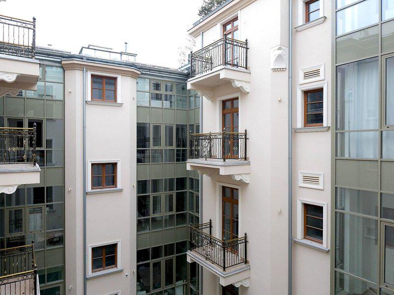 F8141C3E5FDF44B0F62C31303CAB7BE3