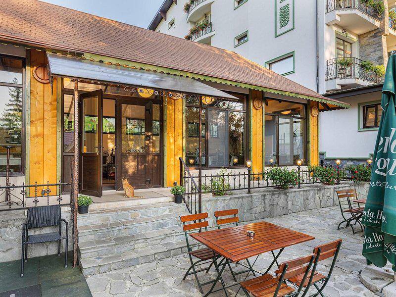 E8585AC47AB74EA9C105DEBE56EAA8FD