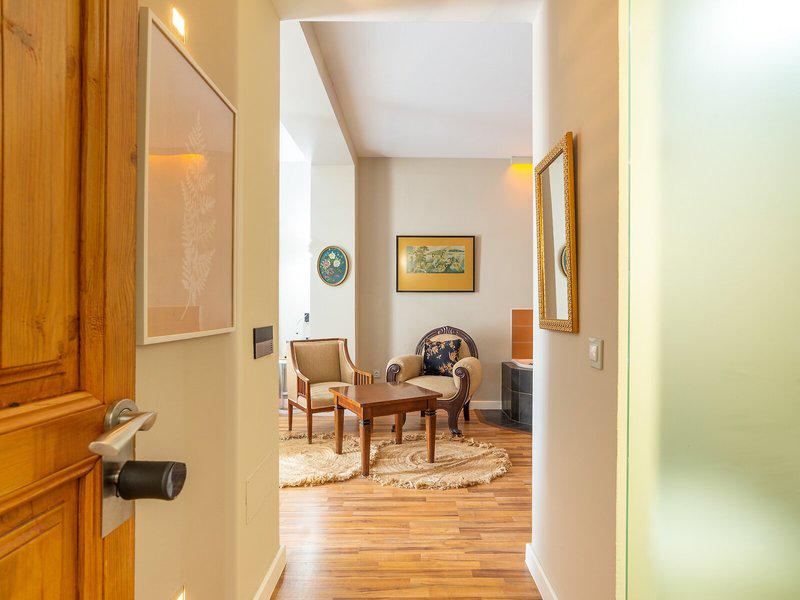 B274354BF73A55199152A60E4415D642