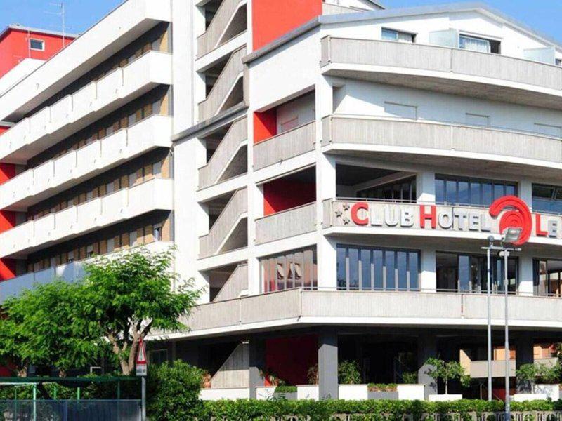 2C4C06348294355E26AD92E6A1DB77D4