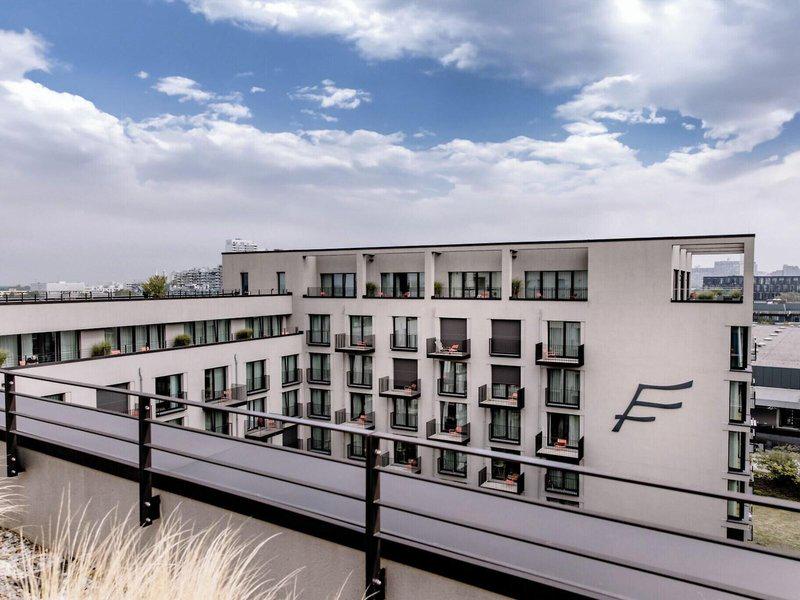 006CD16D3C61EAB89BA797F20B5E81AF