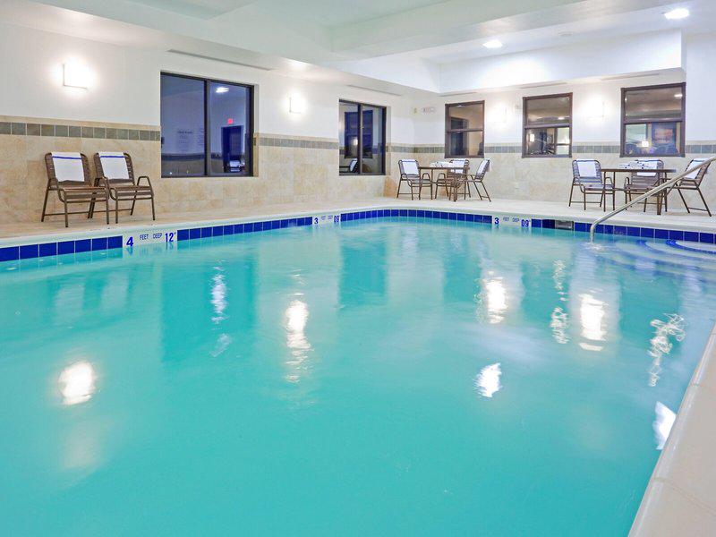 8CE500FBA33001CD906F8F4AE0821BCA