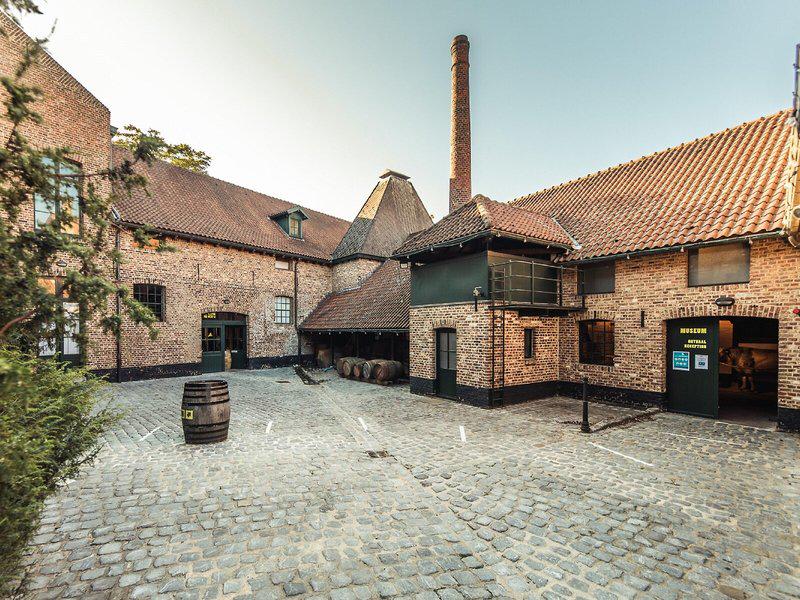 94E57C3B2586E52F03839D5FDEFB581E