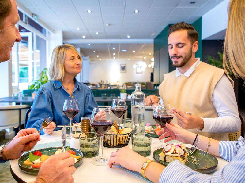 61A0B39E4EE4F4C822E843EC52105560