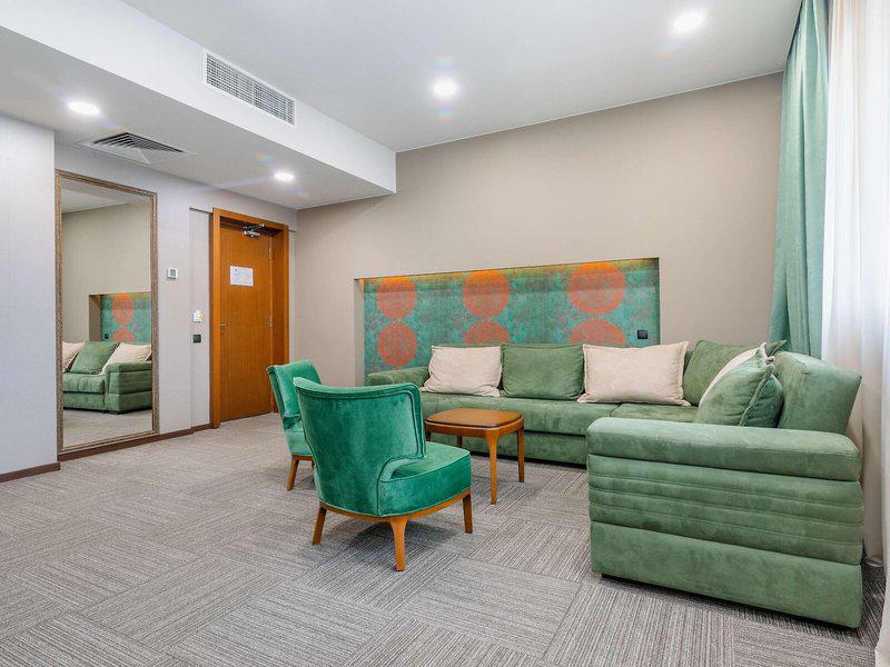 C28C442F0831984BD0F1E70866F41306