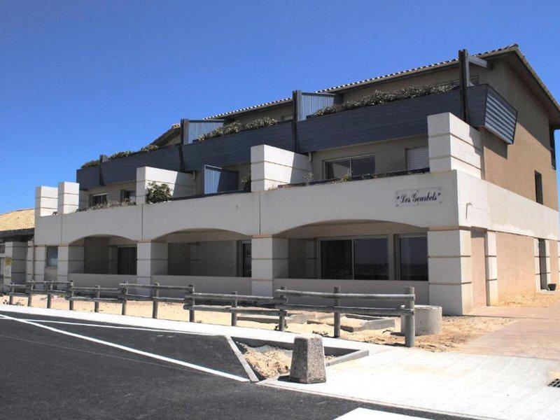 8813C9140D55A0F6258D3C062416F563