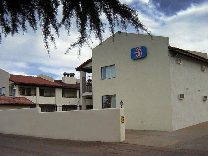 68775C9BF09FAE89D379F6D5DC5DDA90