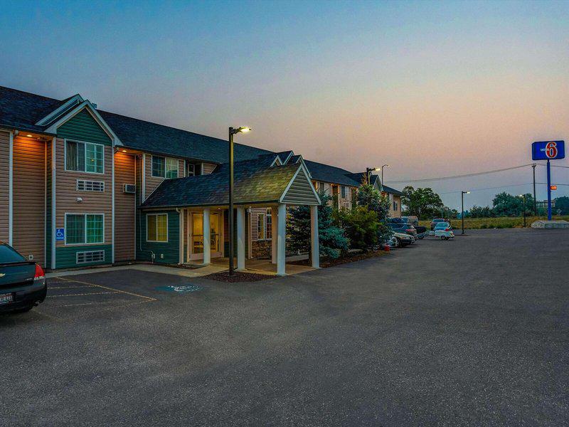 F07440BBD7DA127F66B4B8BC90BC57E9