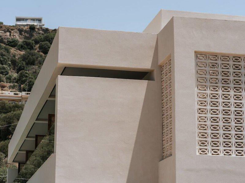 D53B2F7895B241FC30DF9E4C3598EED0