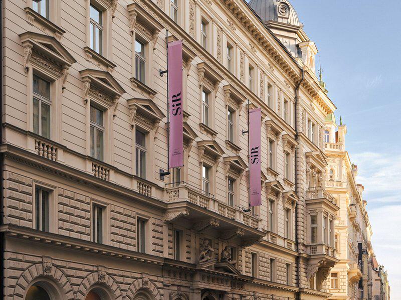 DB102B971C52BD2D7C4F2BF776399C81