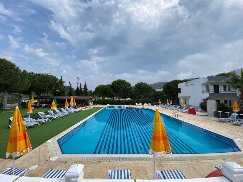 5F0C7A99E958AA96B9B92F922C551369