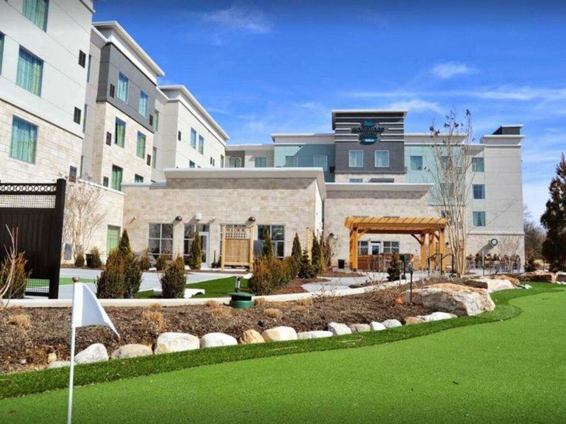 6EEE8EB8CB42316F00F76FAC5D179377