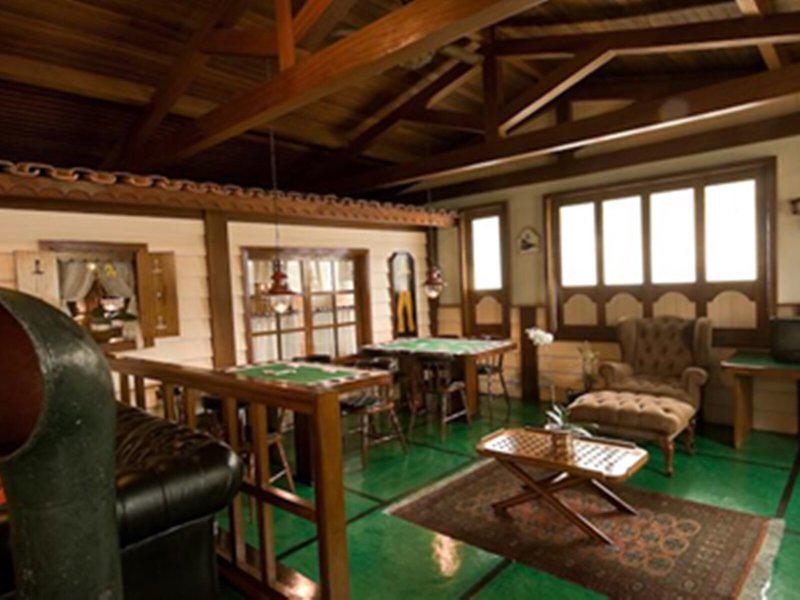 38F678A3DDABA87347E7EBC25DE1B922