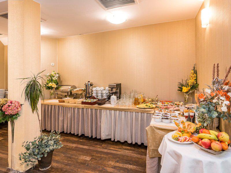 81FF241B3AF04B58A2A2493AD8178AC3