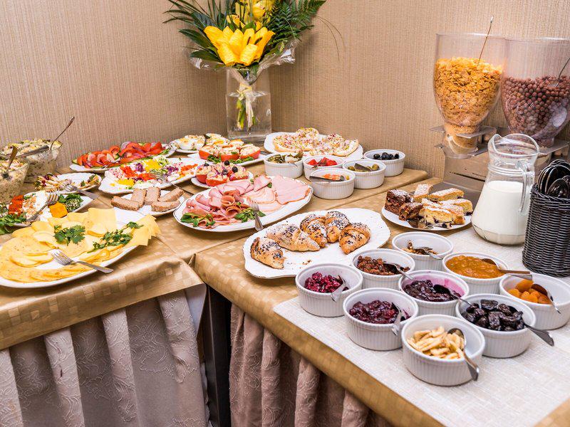 33FF9C3156BA88262529F8F98AE098E2