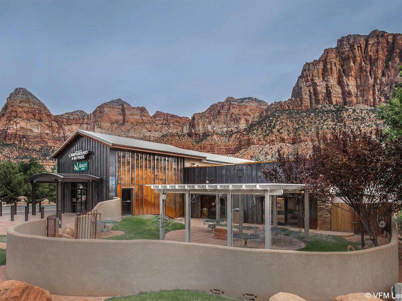 FB1DAB68452ADF53AA556FB4FF317DE6