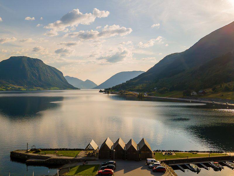 B3B9F0D60DA7B5FA747F5A4089C1E867