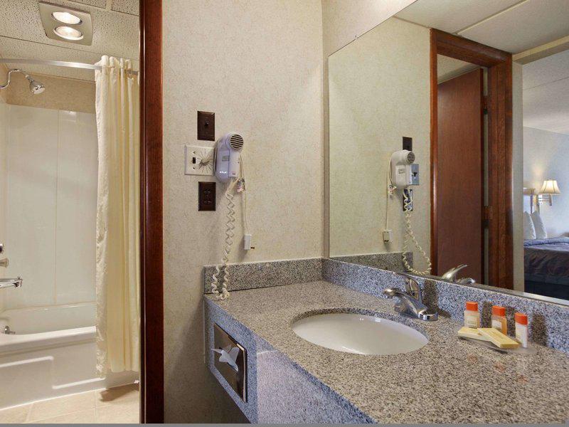 F04B9B8358D92A9914220E69A465756E