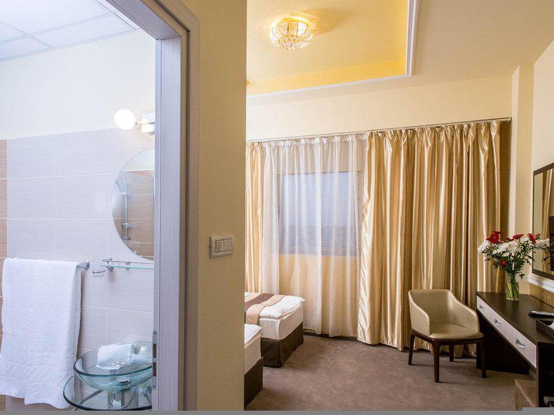 3B9007948D37A0D44E32C0D08A0F4E73