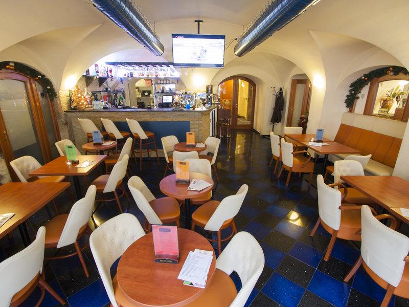 A0283F35B27E4CB38FAC5EDB687667AA