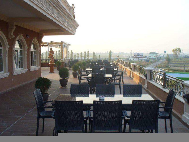 35F03A78EBC9E4F3EA264EB15DD754FB