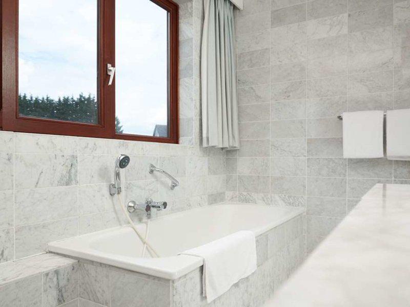 EDBFA38C3513E0D6595EFBE8047219F4