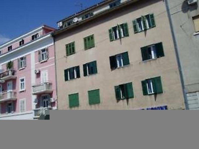 9742BA27FB99E09FAA456E6D170A9C82