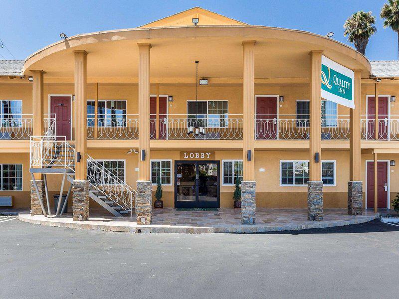 5D2A17ABE74B6A3D2FD8BA8BA41F3CD5