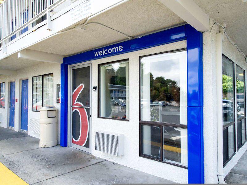 5BA570985E2D86428FD21C8CE7E67066