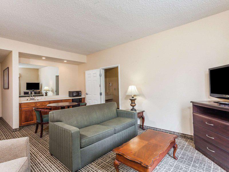 1AA5D437B4D4845F31E5C58BBC4C3818