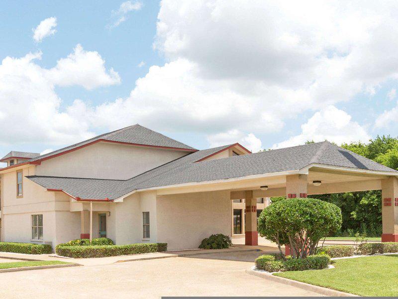 BE3584E1C2A6F74A4C487D828FB28BD1