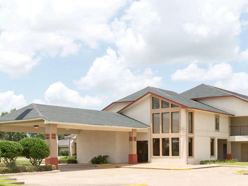 CB705D0E2A4FECE9A01E101ECA613B27