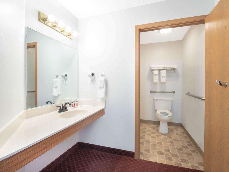 81272CCDB438585EFEC42E7291F039A6