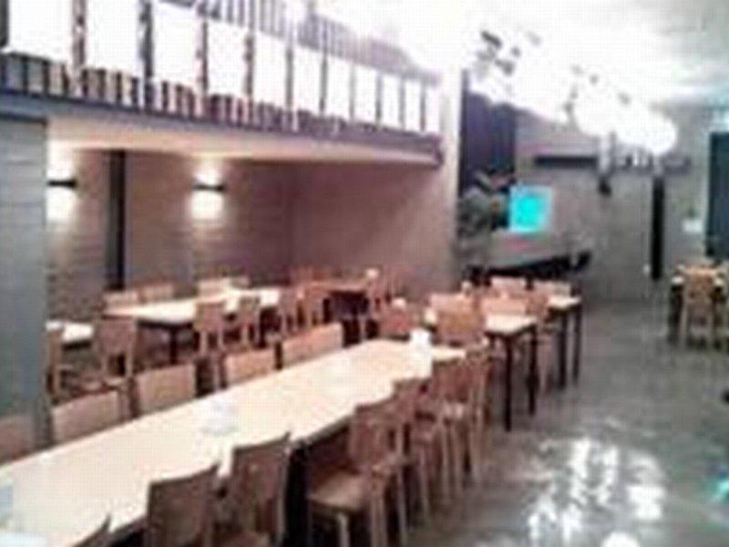 3389B53A8343F82100BAC65218054644